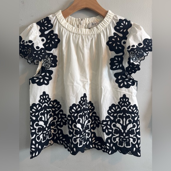 Sea New York Laila Embroidery Flutter Sleeve Top medium - Picture 3 of 6